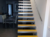 Escalera de diseño para vivienda particular